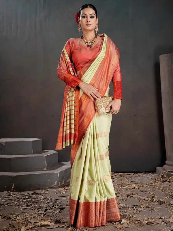 Women's_Silk_Blend_Off_White_Woven_Design_Designer_Saree_With_Blouse_Piece