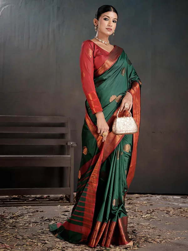 Women's_Silk_Blend_Green_Woven_Design_Designer_Saree_With_Blouse_Piece