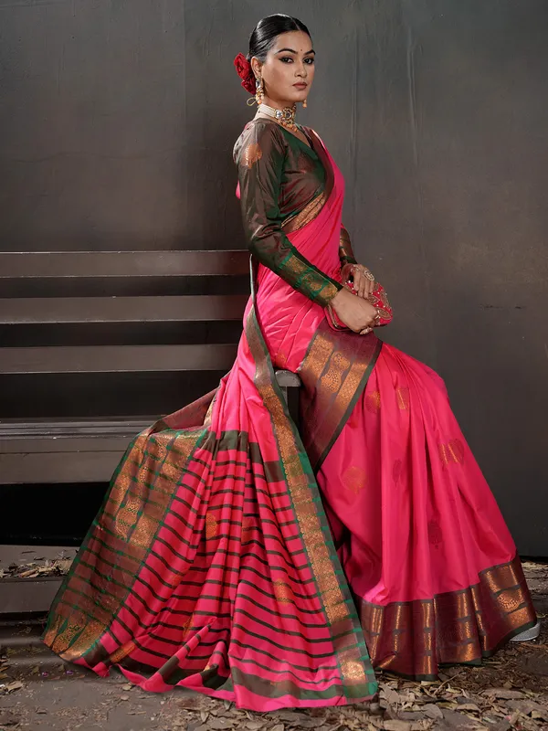 Women's_Silk_Blend_Pink_Woven_Design_Designer_Saree_With_Blouse_Piece