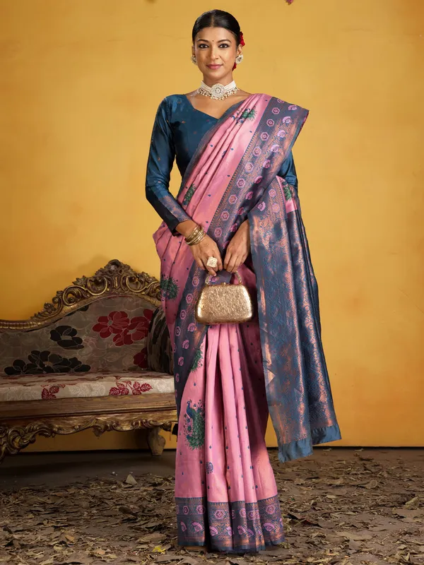 Women's_Silk_Blend_Pink_Woven_Design_Designer_Saree_With_Blouse_Piece