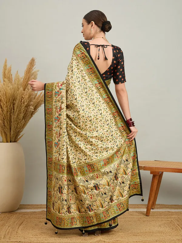 Women's_Silk_Blend_Cream_Digital_Print_Designer_Saree_With_Blouse_Piece
