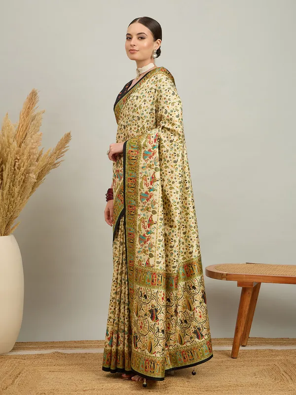 Women's_Silk_Blend_Cream_Digital_Print_Designer_Saree_With_Blouse_Piece