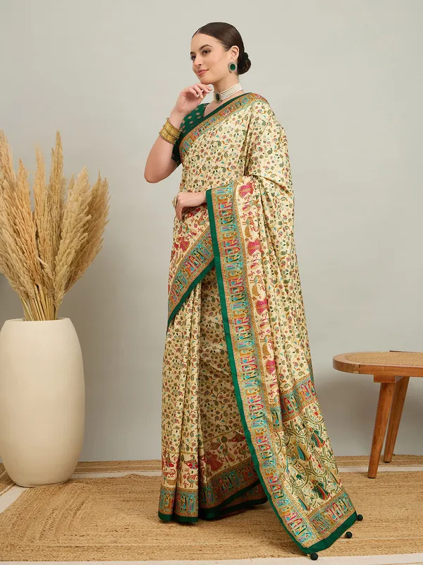 Women's_Silk_Blend_Cream_Digital_Print_Designer_Saree_With_Blouse_Piece