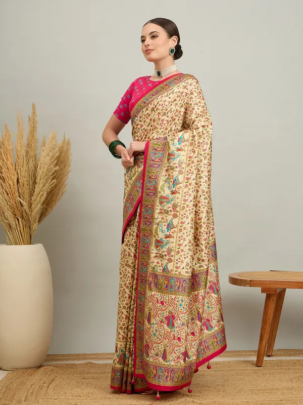 Women's_Silk_Blend_Cream_Digital_Print_Designer_Saree_With_Blouse_Piece