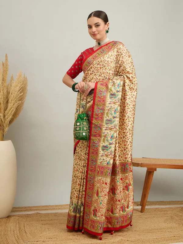 Women's_Silk_Blend_Cream_Digital_Print_Designer_Saree_With_Blouse_Piece