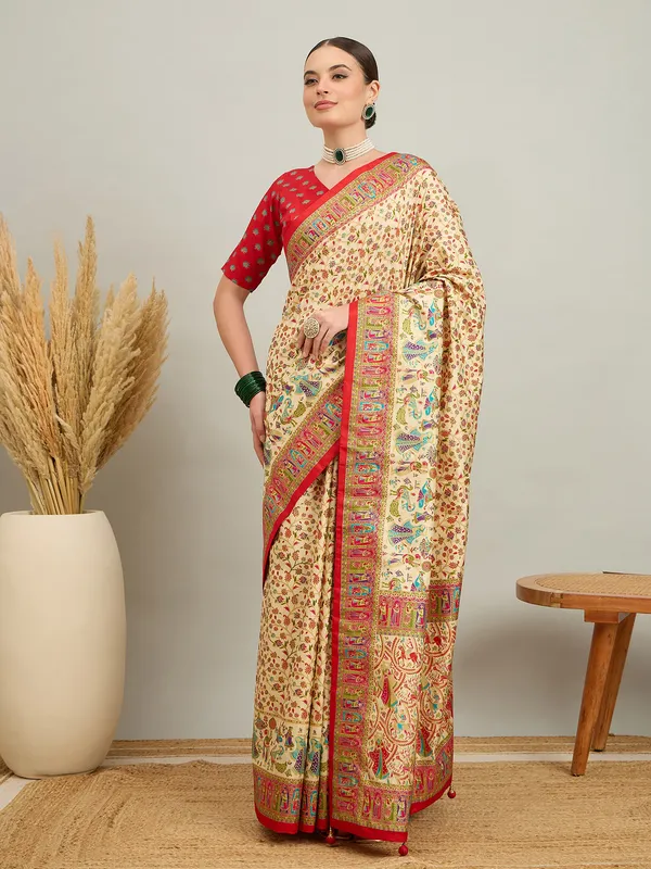 Women's_Silk_Blend_Cream_Digital_Print_Designer_Saree_With_Blouse_Piece