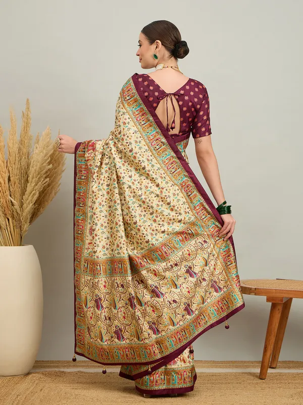 Women's_Silk_Blend_Cream_Digital_Print_Designer_Saree_With_Blouse_Piece