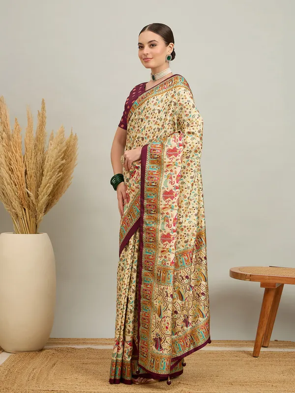 Women's_Silk_Blend_Cream_Digital_Print_Designer_Saree_With_Blouse_Piece
