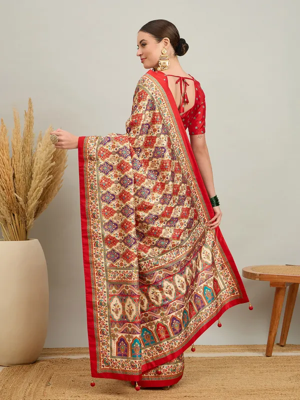 Women's_Silk_Blend_Cream_Digital_Print_Designer_Saree_With_Blouse_Piece