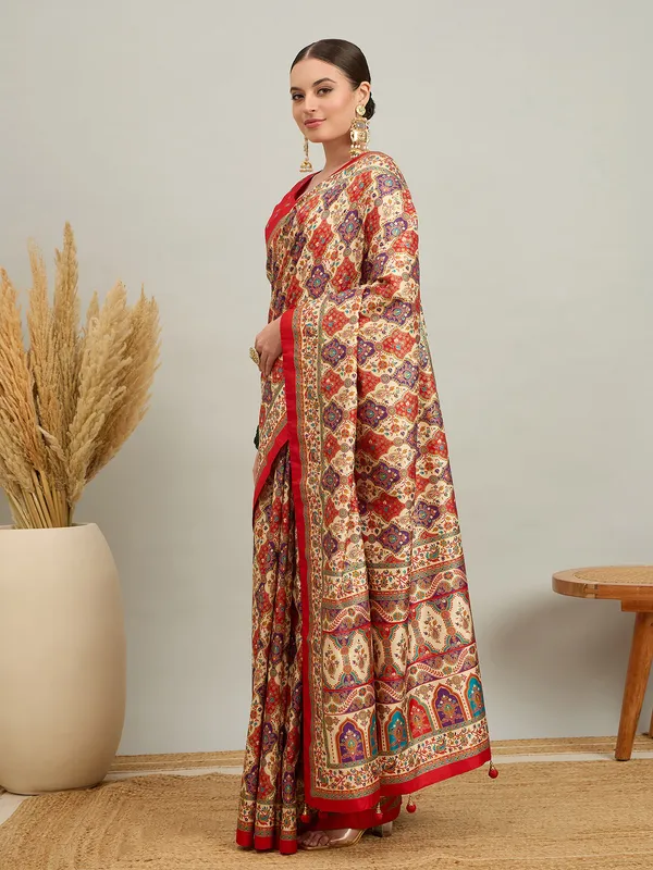 Women's_Silk_Blend_Cream_Digital_Print_Designer_Saree_With_Blouse_Piece