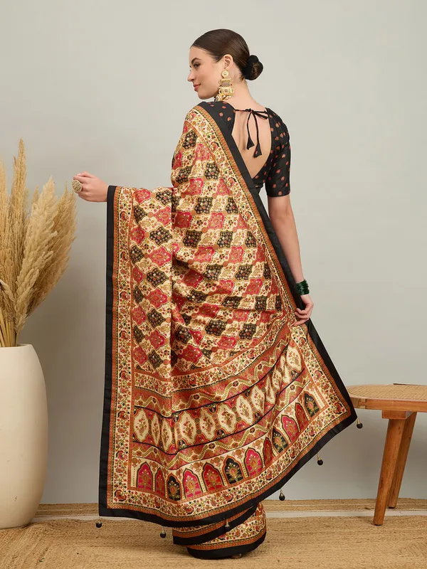 Women's_Silk_Blend_Cream_Digital_Print_Designer_Saree_With_Blouse_Piece