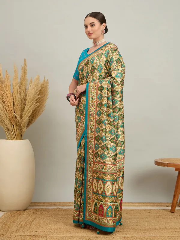 Women's_Silk_Blend_Cream_Digital_Print_Designer_Saree_With_Blouse_Piece