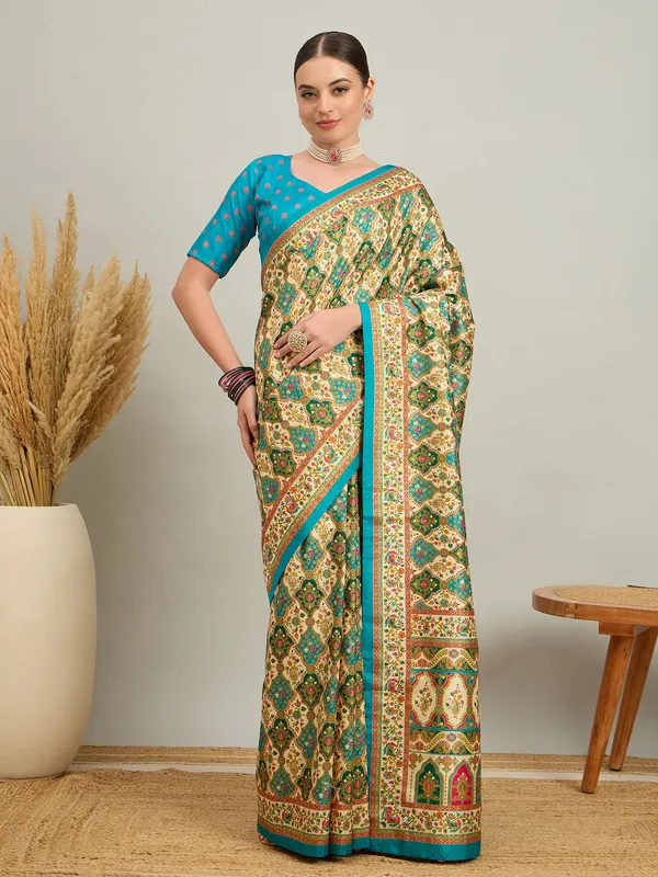 Women's_Silk_Blend_Cream_Digital_Print_Designer_Saree_With_Blouse_Piece