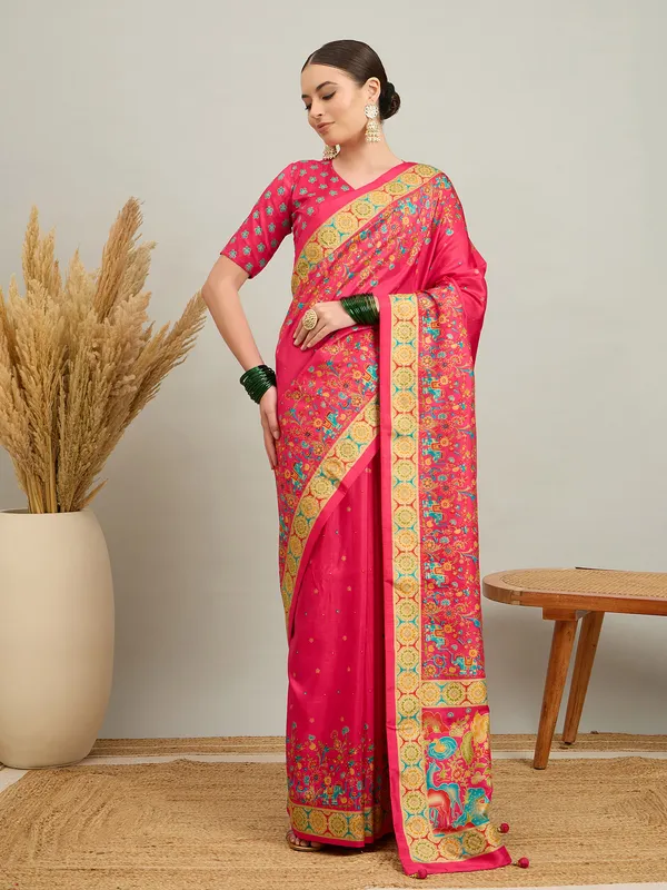 Women's_Silk_Blend_Pink_Digital_Print_Designer_Saree_With_Blouse_Piece