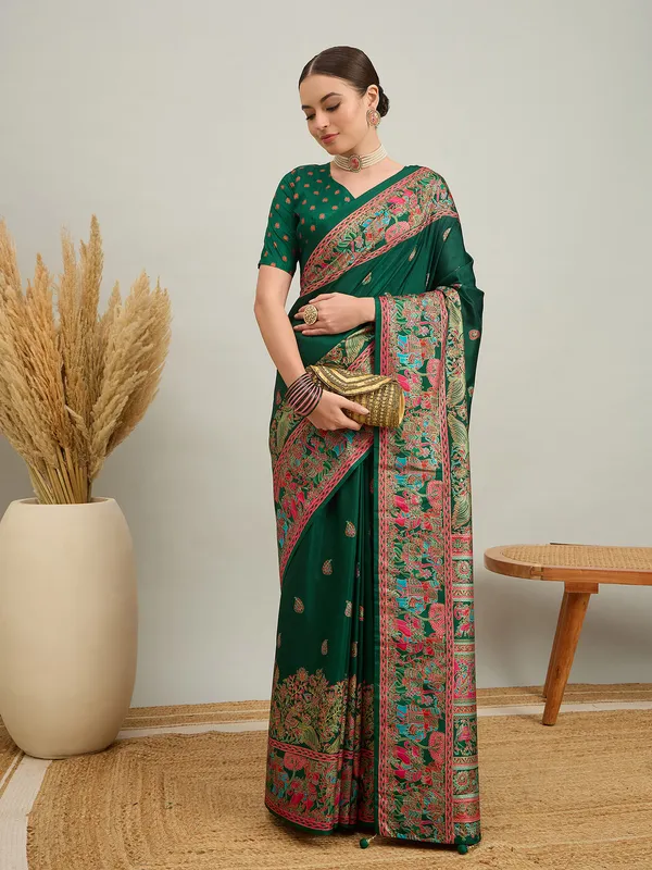 Women's_Silk_Blend_Dark_Green_Digital_Print_Designer_Saree_With_Blouse_Piece