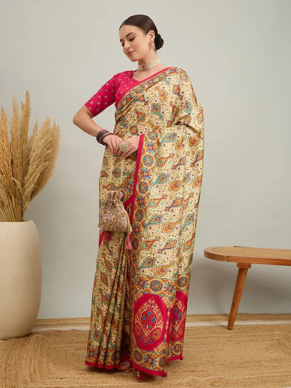 Women's_Silk_Blend_Pink_Digital_Print_Designer_Saree_With_Blouse_Piece
