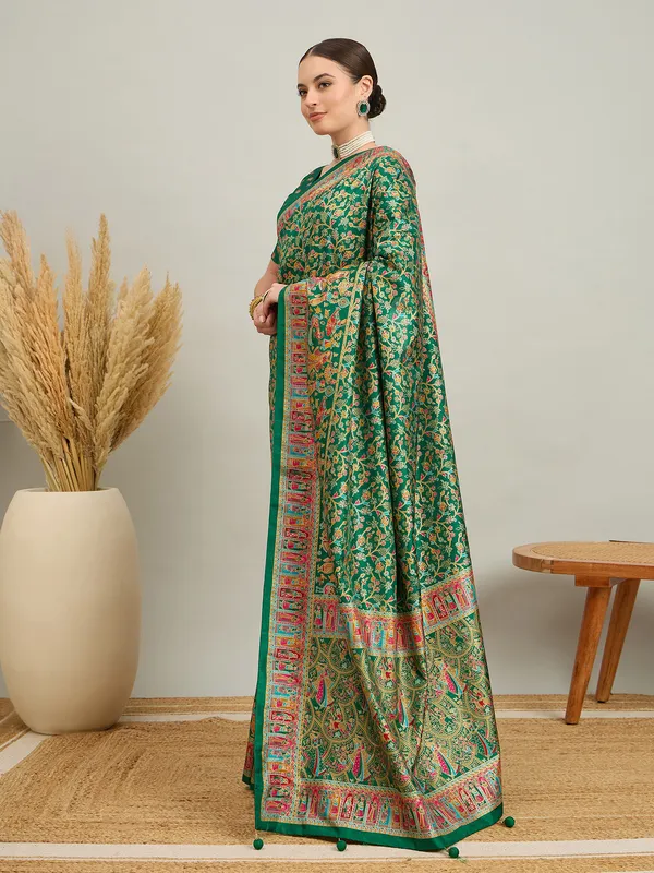 Women's_Silk_Blend_Dark_Green_Digital_Print_Designer_Saree_With_Blouse_Piece
