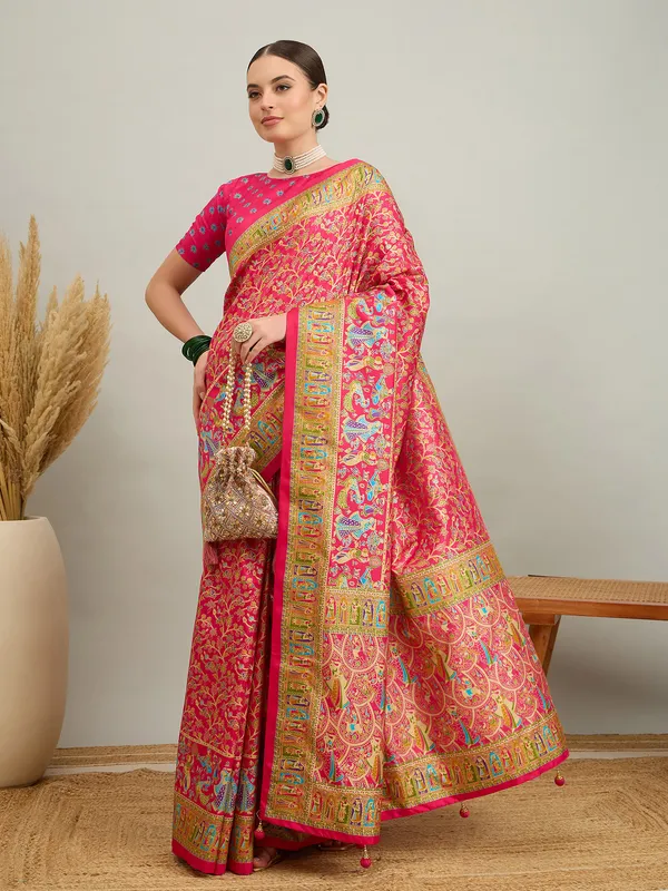Women's_Silk_Blend_Pink_Digital_Print_Designer_Saree_With_Blouse_Piece