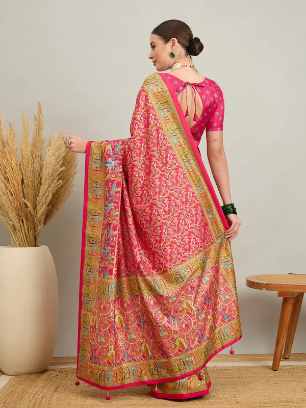 Women's_Silk_Blend_Pink_Digital_Print_Designer_Saree_With_Blouse_Piece