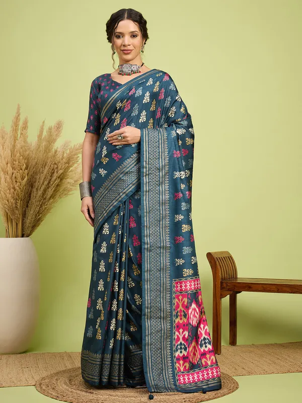 Women's_Silk_Blend_Teal_blue_Digital_Print_Designer_Saree_With_Blouse_Piece