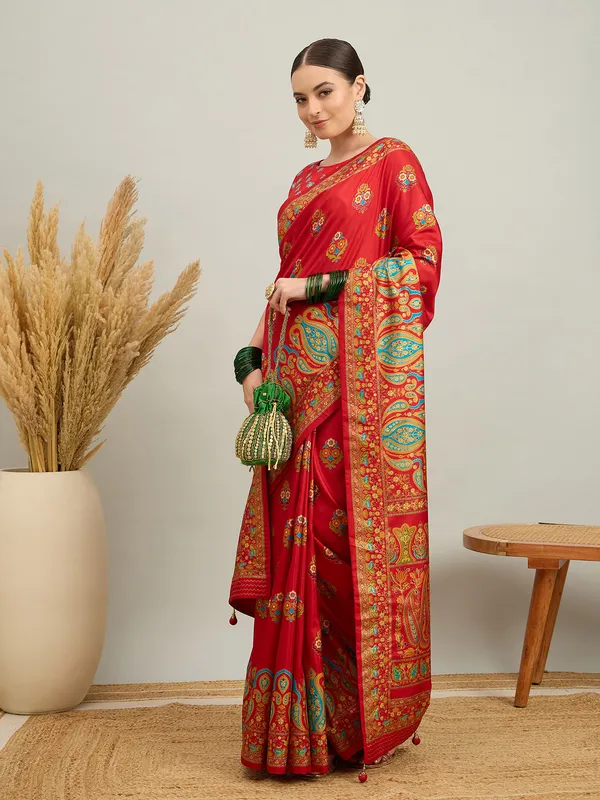Women's_Silk_Blend_Red_Digital_Print_Designer_Saree_With_Blouse_Piece