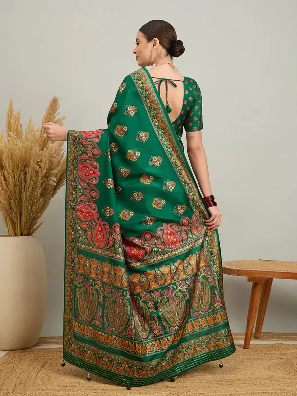 Women's_Silk_Blend_Green_Digital_Print_Designer_Saree_With_Blouse_Piece