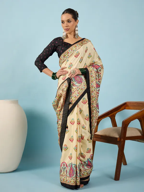 Women's_Silk_Blend_Off_White_Digital_Print_Designer_Saree_With_Blouse_Piece