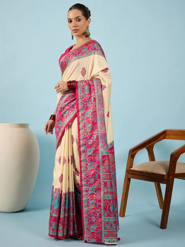Women's_Silk_Blend_Pink_Digital_Print_Designer_Saree_With_Blouse_Piece