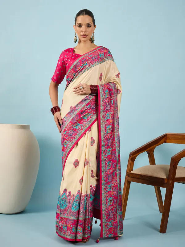 Women's_Silk_Blend_Pink_Digital_Print_Designer_Saree_With_Blouse_Piece