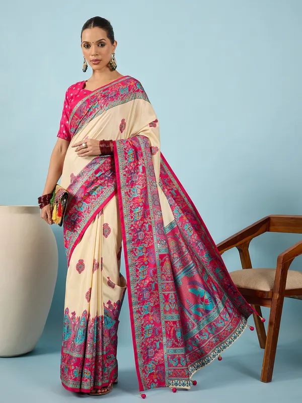 Women's_Silk_Blend_Pink_Digital_Print_Designer_Saree_With_Blouse_Piece