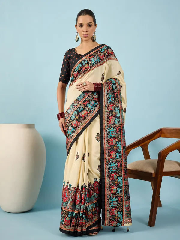 Women's_Silk_Blend_Black_Digital_Print_Designer_Saree_With_Blouse_Piece
