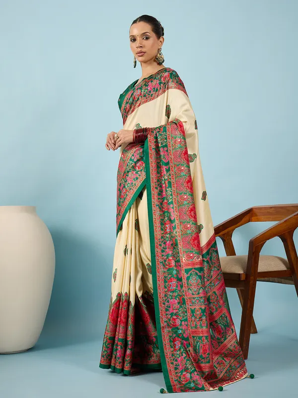 Women's_Silk_Blend_Dark_Green_Digital_Print_Designer_Saree_With_Blouse_Piece