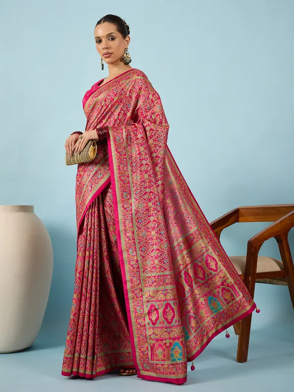 Women's_Silk_Blend_Pink_Digital_Print_Designer_Saree_With_Blouse_Piece