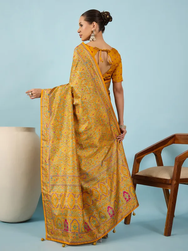 Women's_Silk_Blend_Mustard_Digital_Print_Designer_Saree_With_Blouse_Piece