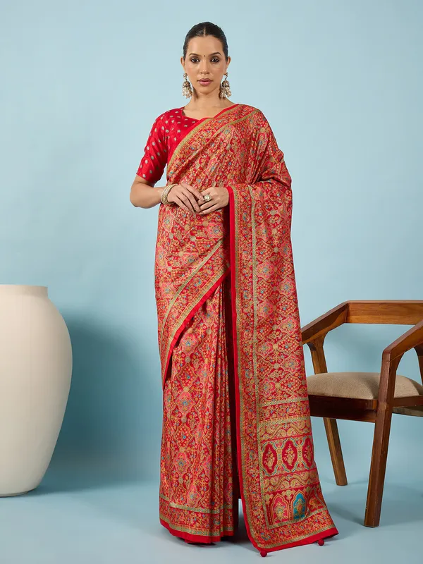 Women's_Silk_Blend_Red_Digital_Print_Designer_Saree_With_Blouse_Piece