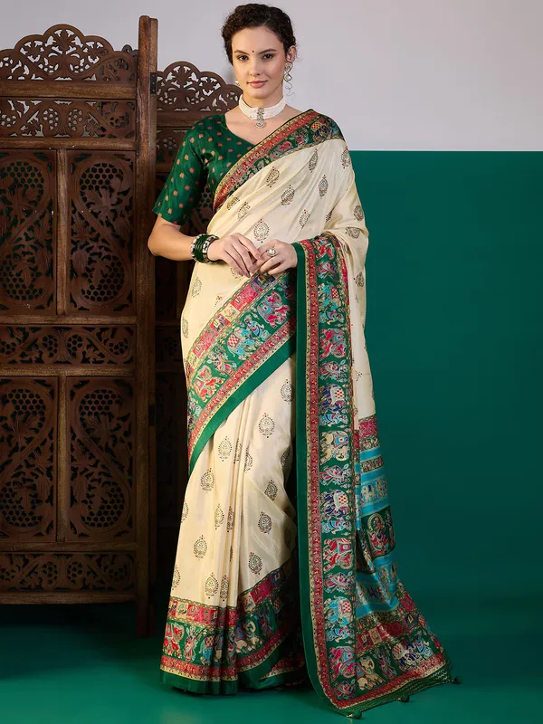 Women's_Silk_Blend_Cream_Digital_Print_Designer_Saree_With_Blouse_Piece