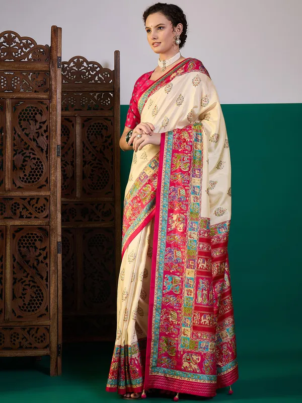 Women's_Silk_Blend_Pink_Digital_Print_Designer_Saree_With_Blouse_Piece