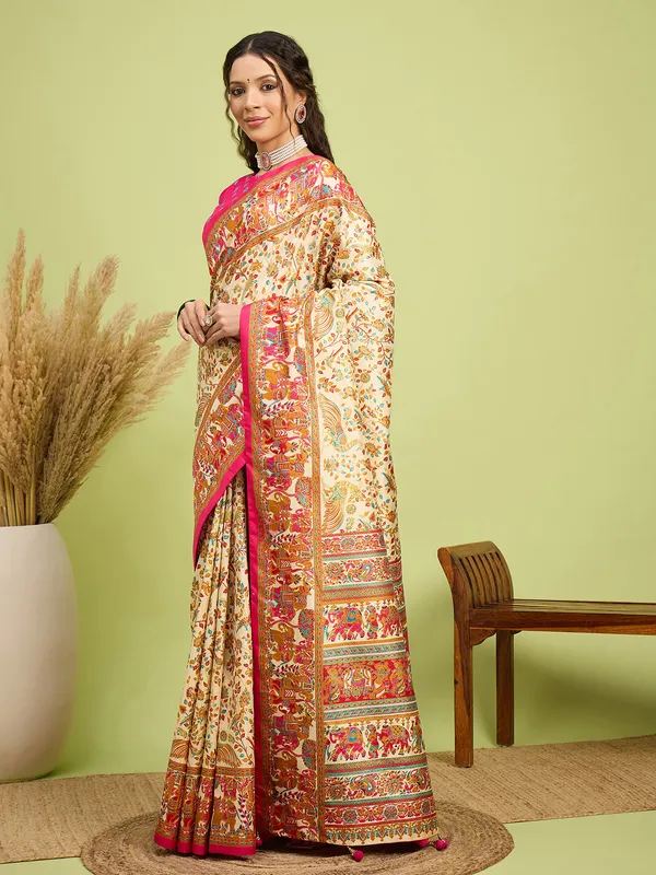 Women's_Silk_Blend_Assorted_Digital_Print_Designer_Saree_With_Blouse_Piece