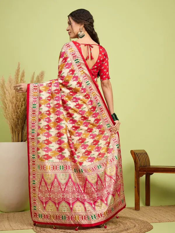 Women's_Silk_Blend_Red_Digital_Print_Designer_Saree_With_Blouse_Piece