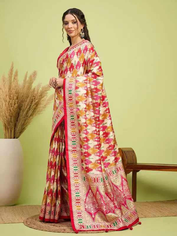 Women's_Silk_Blend_Red_Digital_Print_Designer_Saree_With_Blouse_Piece