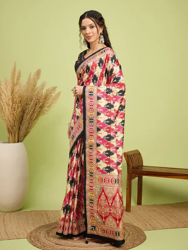 Women's_Silk_Blend_Black_Digital_Print_Designer_Saree_With_Blouse_Piece