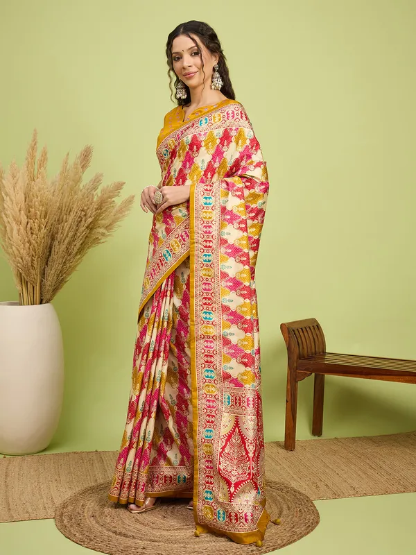 Women's_Silk_Blend_Mustard_Digital_Print_Designer_Saree_With_Blouse_Piece