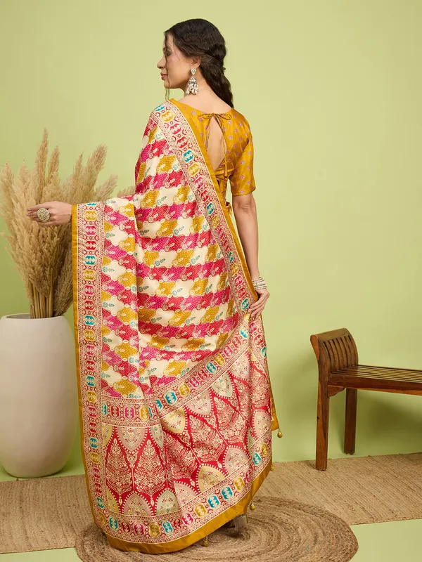 Women's_Silk_Blend_Mustard_Digital_Print_Designer_Saree_With_Blouse_Piece