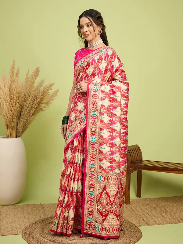 Women's_Silk_Blend_Pink_Digital_Print_Designer_Saree_With_Blouse_Piece