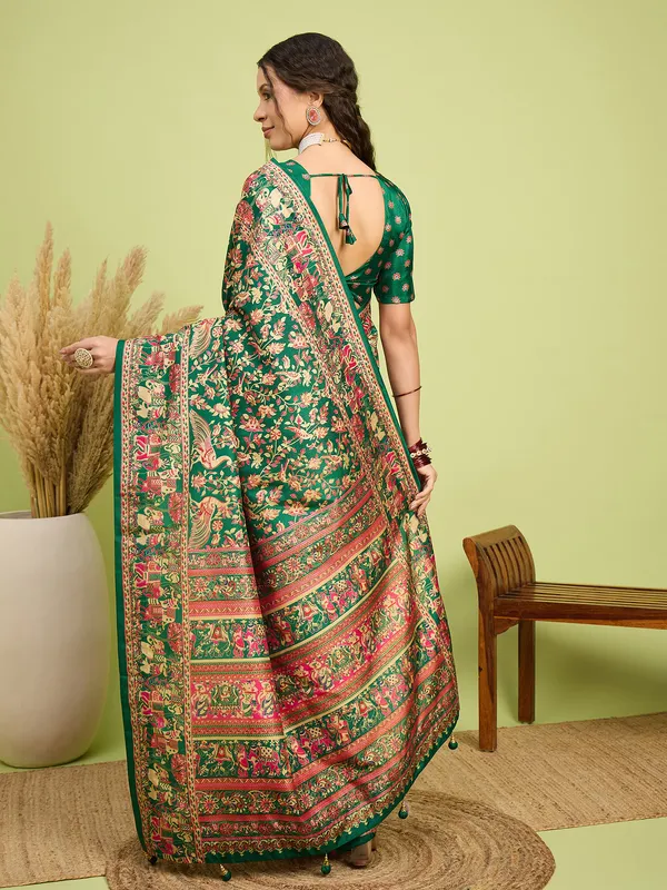 Women's_Silk_Blend_Green_Digital_Print_Designer_Saree_With_Blouse_Piece