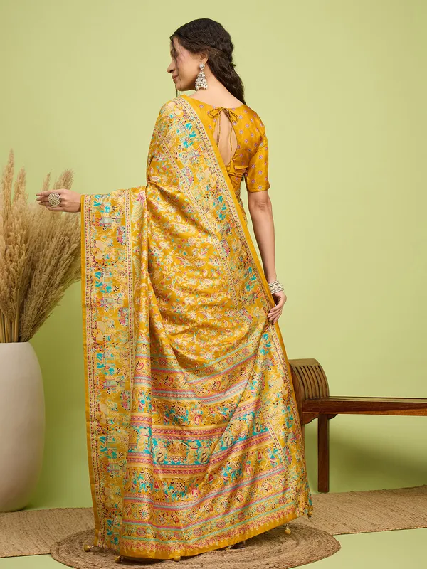 Women's_Silk_Blend_Yellow_Digital_Print_Designer_Saree_With_Blouse_Piece