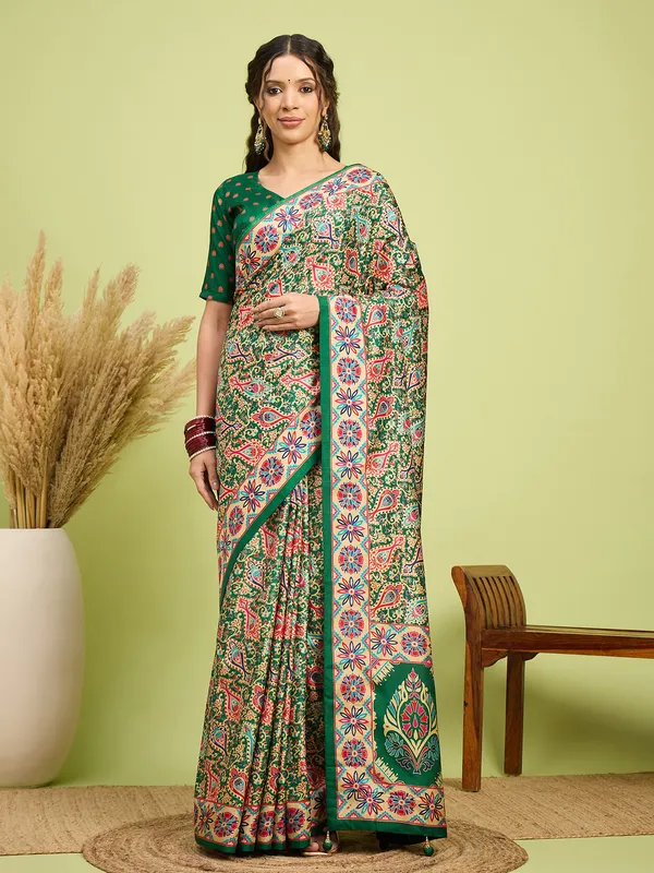 Women's_Silk_Blend_Assorted_Digital_Print_Designer_Saree_With_Blouse_Piece