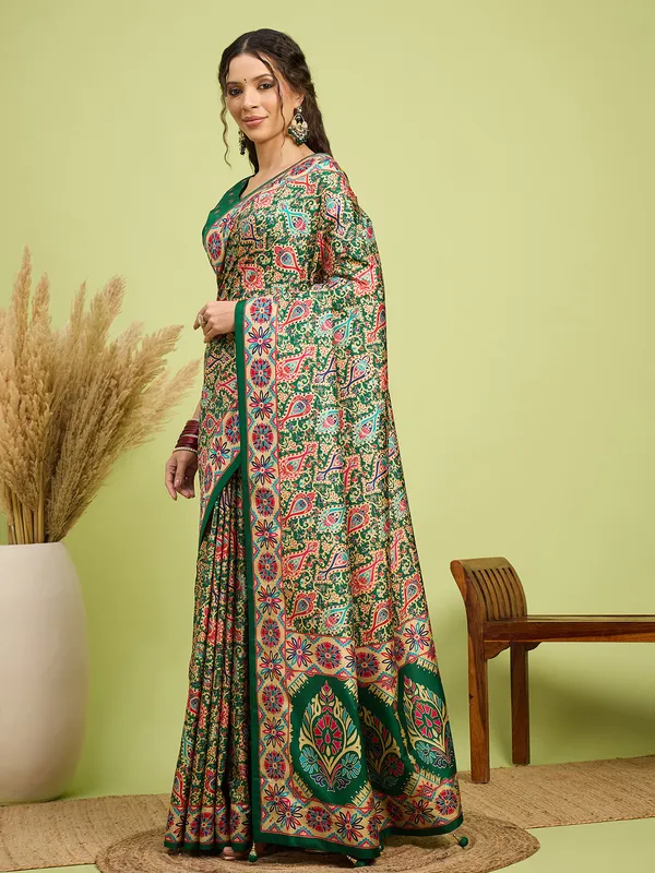 Women's_Silk_Blend_Assorted_Digital_Print_Designer_Saree_With_Blouse_Piece
