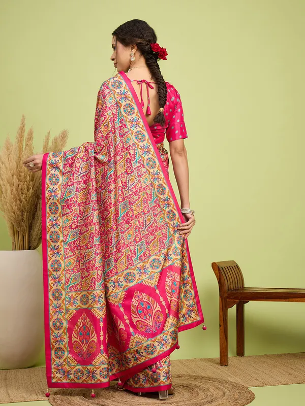 Women's_Silk_Blend_Assorted_Digital_Print_Designer_Saree_With_Blouse_Piece