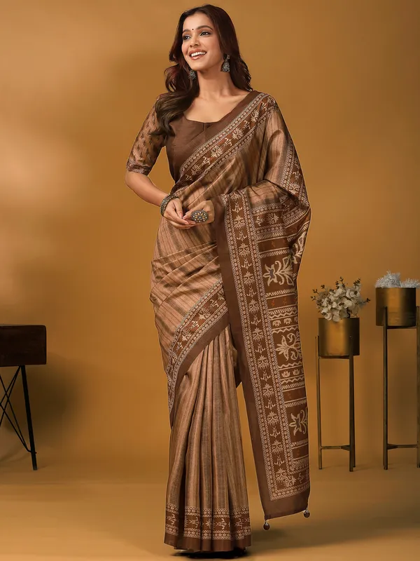 Women's_Silk_Blend_Brown_Digital_Print_Designer_Saree_With_Blouse_Piece